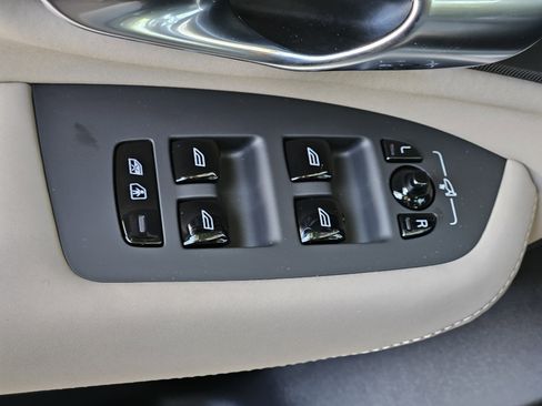 New 2026 Volvo XC90 B6 Plus w/ Protection Package Premier image 21