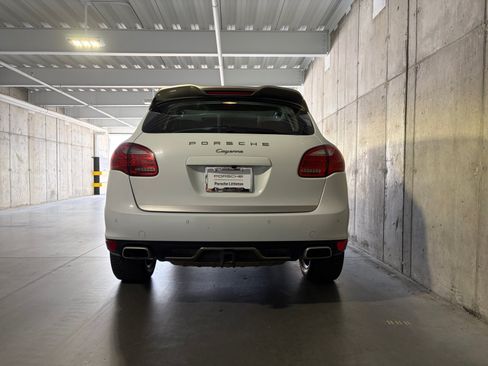 Used 2014 Porsche Cayenne Diesel AWD/4WD image 6