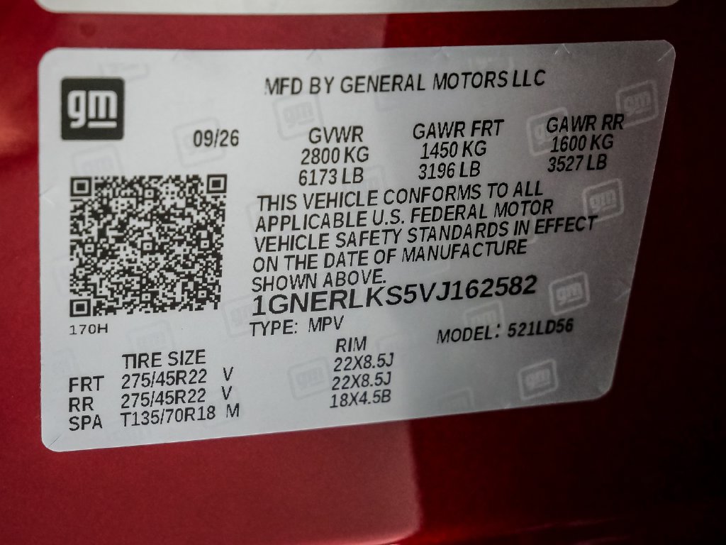 New 2027 Chevrolet Traverse RS w/ LPO, Floor Liner Package FWD image 41