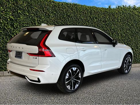 New 2026 Volvo XC60 B5 Plus w/ Protection Package Premier AWD/4WD image 6