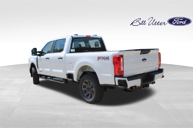 New 2026 Ford F250 XL w/ STX Appearance Package AWD/4WD image 4