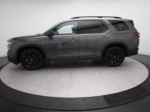 Used 2025 Honda Pilot Black Edition image 25