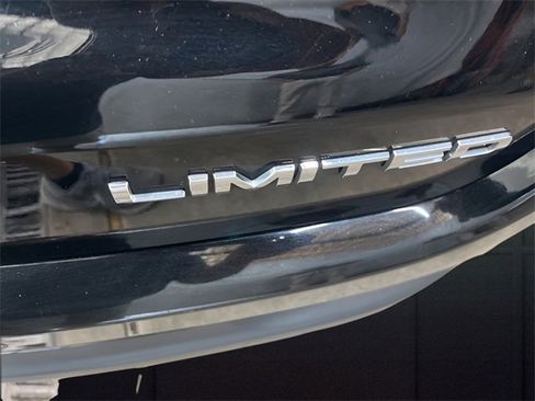 Used 2022 Jeep Compass Limited image 6