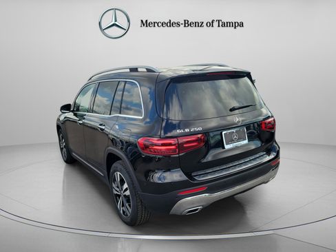 Certified 2025 Mercedes-Benz GLB 250 image 2
