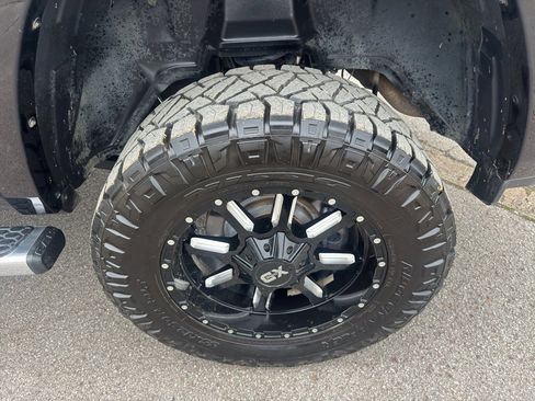 Used 2019 RAM 1500 Laramie image 23