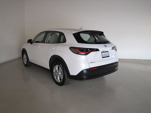 Certified 2024 Honda HR-V LX image 21