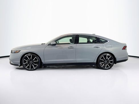 Used 2024 Honda Accord Touring image 2