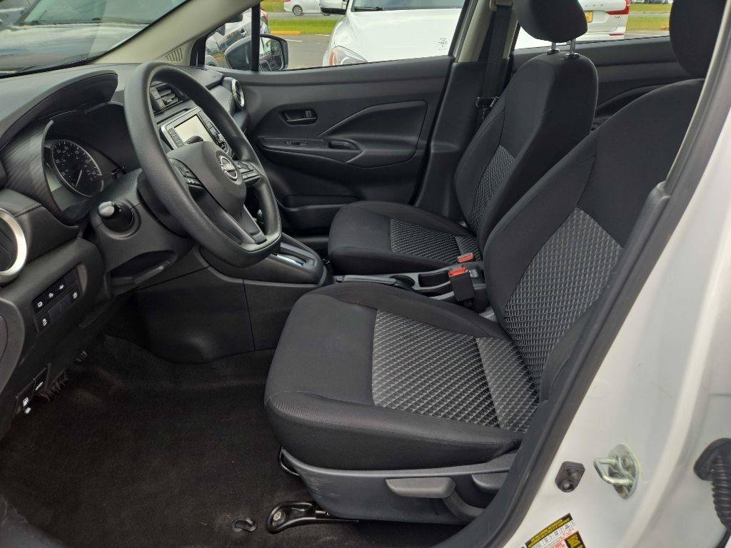 Used 2023 Nissan Versa S w/ S Plus Package FWD image 8