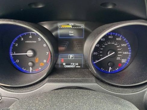 Used 2017 Subaru Outback 3.6R Limited AWD/4WD image 5