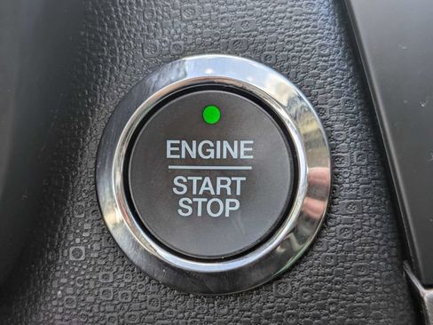 Used 2019 Ford EcoSport SE FWD image 34