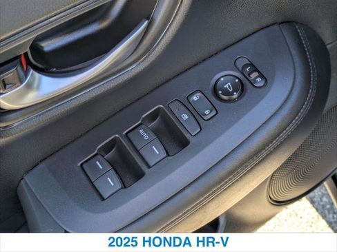 Certified 2025 Honda HR-V LX image 13