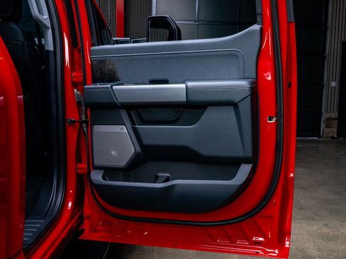 Used 2026 Ford F350 Lariat w/ Lariat Premium Package image 40