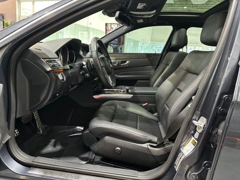 Used 2016 Mercedes-Benz E 350 4MATIC Sedan image 39