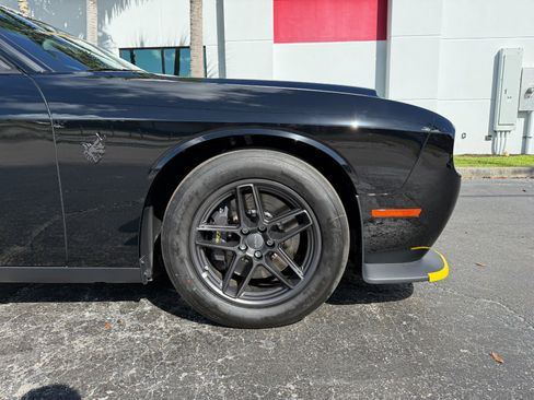 Used 2023 Dodge Challenger SRT Hellcat Redeye image 3