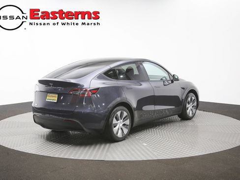 Used 2024 Tesla Model Y 2WD image 30