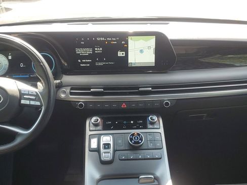 Used 2024 Hyundai Palisade Calligraphy image 27
