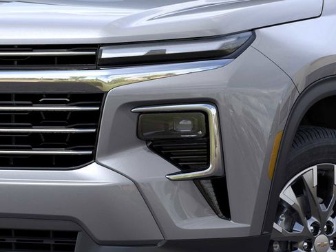 New 2026 Chevrolet Traverse LT w/ Sun and Wheel Package AWD/4WD image 10