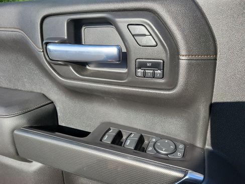 Used 2020 GMC Sierra 1500 AT4 w/ AT4 Premium Package image 8