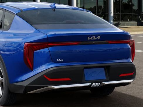 New 2026 Kia K4 FWD image 13