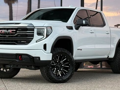 Used 2023 GMC Sierra 1500 AT4 w/ AT4 Premium Package AWD/4WD image 2