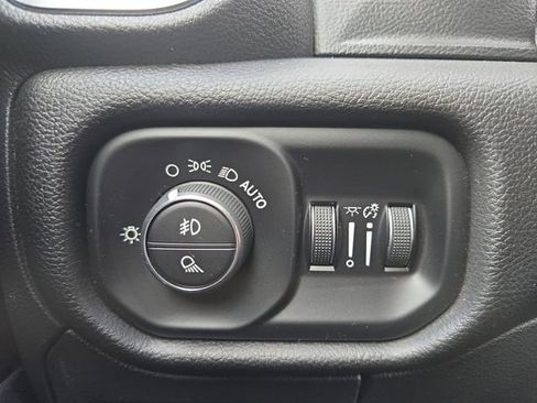 Used 2025 RAM 1500 Laramie image 10