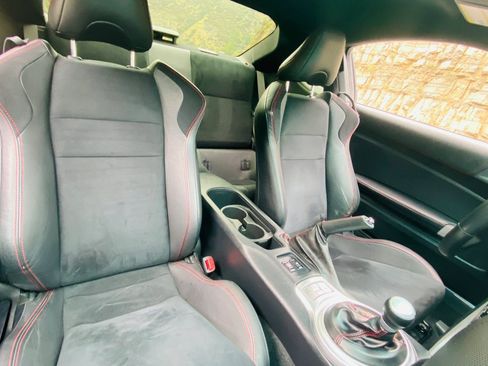 Used 2016 Subaru BRZ Limited w/ Popular Package #4 image 11