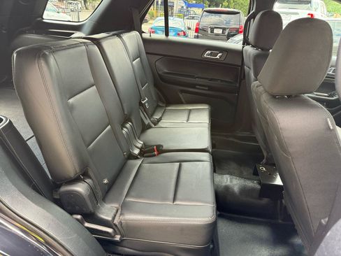 Used 2019 Ford Explorer 4WD Police Interceptor image 12