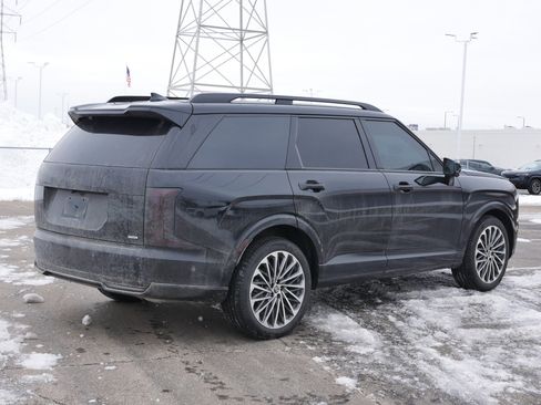 Used 2026 Hyundai Palisade Calligraphy image 4