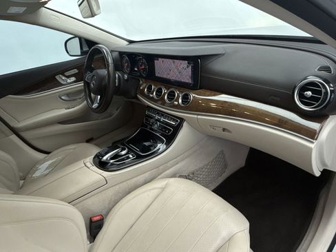 Used 2018 Mercedes-Benz E 300 image 15