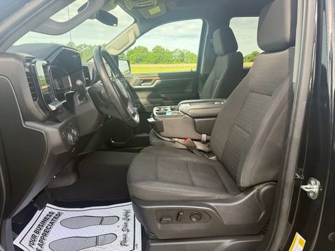 Used 2023 Chevrolet Silverado 1500 LT AWD/4WD image 26
