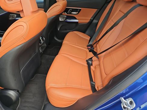 Used 2023 Mercedes-Benz GLC 300 image 18