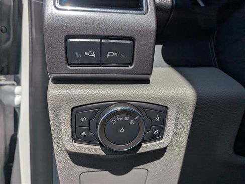 Used 2022 Ford F350 XLT w/ XLT Premium Package AWD/4WD image 27