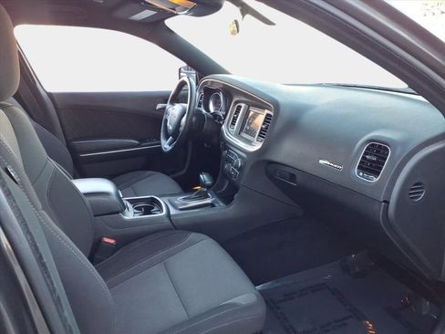 Used 2022 Dodge Charger SXT image 19