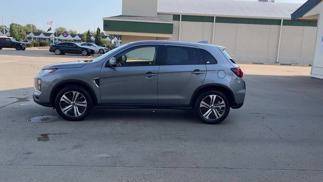 Used 2025 Mitsubishi Outlander Sport SE AWD/4WD image 5