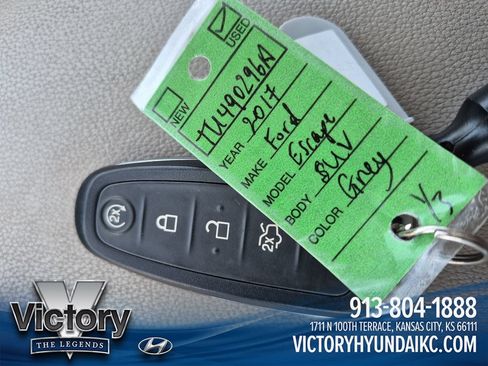 Used 2017 Ford Escape Titanium AWD/4WD image 27
