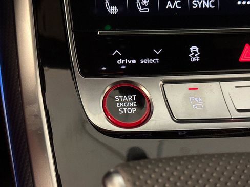 New 2026 Audi SQ8 Prestige image 22