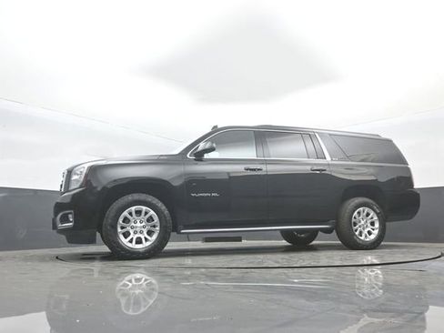 Used 2019 GMC Yukon XL SLT image 30