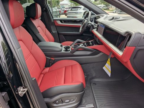New 2026 Porsche Cayenne Coupe AWD/4WD image 24