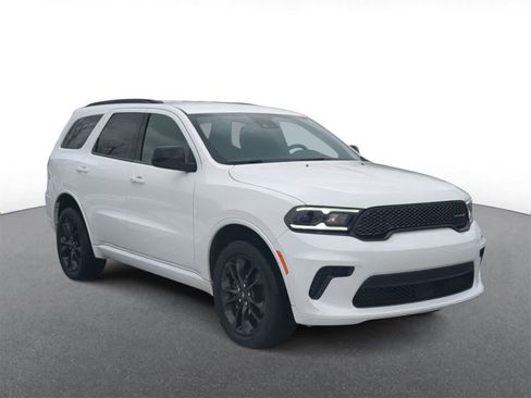 Certified 2023 Dodge Durango SXT Launch Edition w/ SXT Blacktop Group image 2