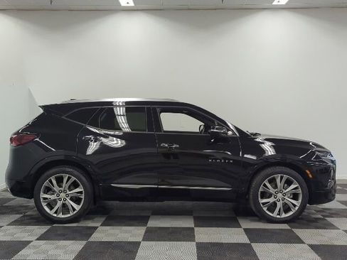Used 2019 Chevrolet Blazer Premier w/ Sun and Wheels Package AWD/4WD image 7