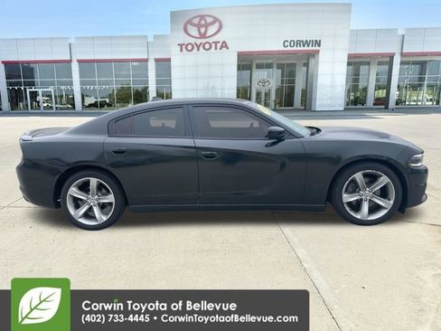 Used 2016 Dodge Charger R/T RWD image 6