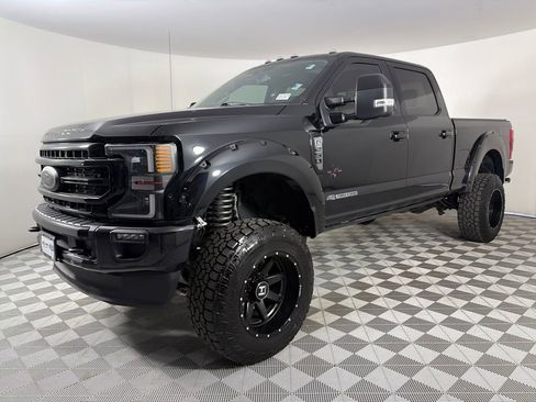 Used 2021 Ford F250 Lariat image 3