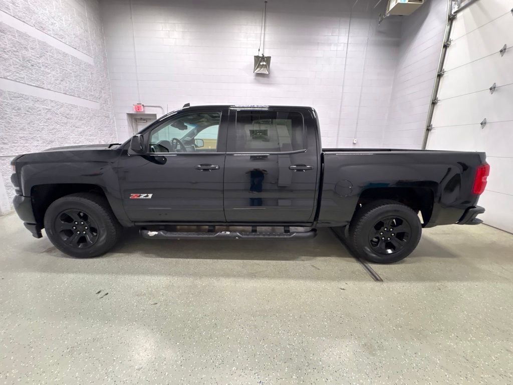 Used 2017 Chevrolet Silverado 1500 LTZ Z71 w/ LTZ Plus Package AWD/4WD image 8