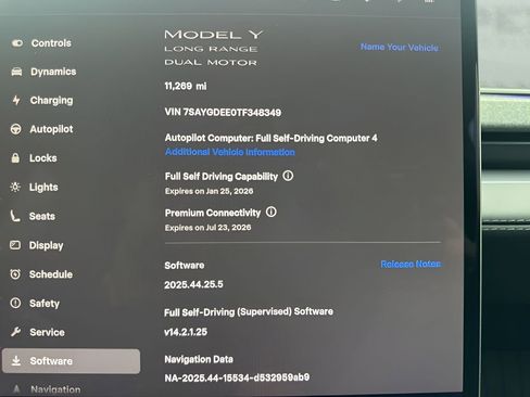 Used 2026 Tesla Model Y Long Range image 25