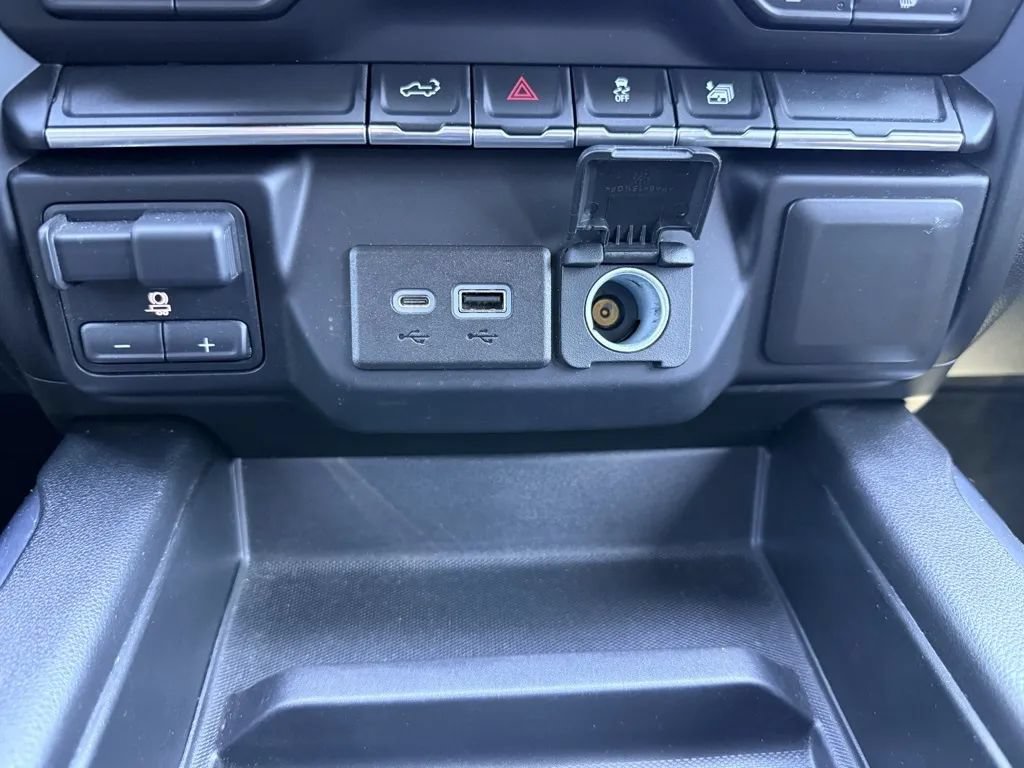 Used 2021 Chevrolet Silverado 1500 RST w/ Redline Edition AWD/4WD image 93