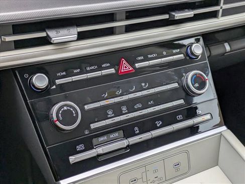 New 2026 Hyundai Santa Fe SE FWD image 15