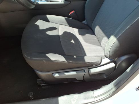 Used 2025 Nissan Sentra SV FWD image 4
