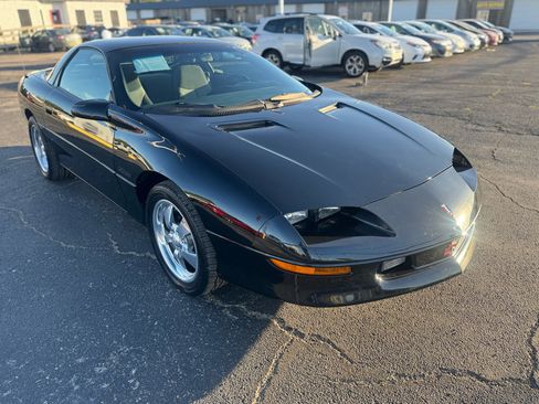 Used 1994 Chevrolet Camaro Z28 image 9