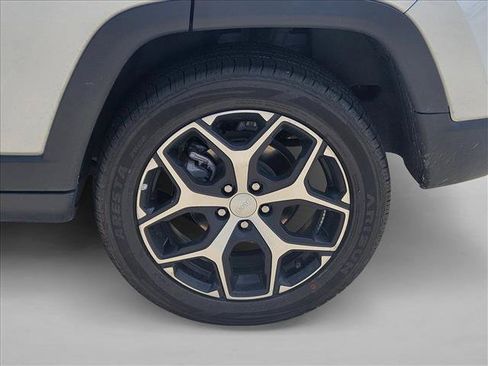 Used 2024 Jeep Compass Limited AWD/4WD image 14