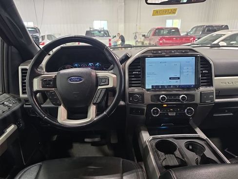 Used 2022 Ford F350 Lariat w/ Black Appearance Package AWD/4WD image 5
